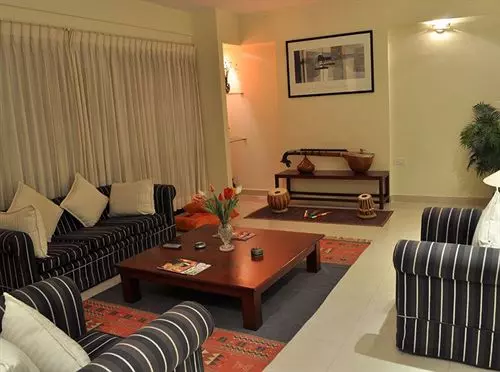 ホテル Sterling Suites Langford Town