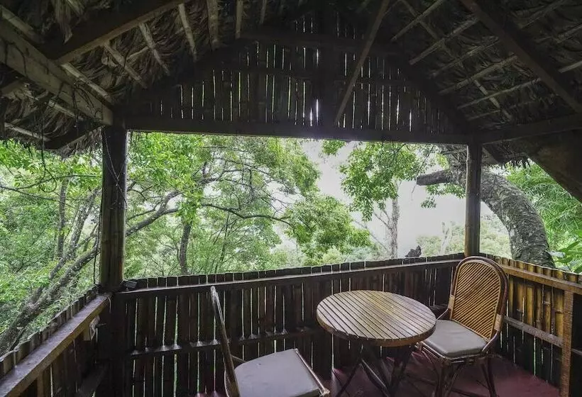 هتل Tea Valley Resort, Munnar