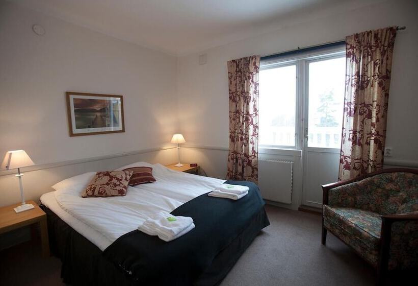 Insjöns Hotell