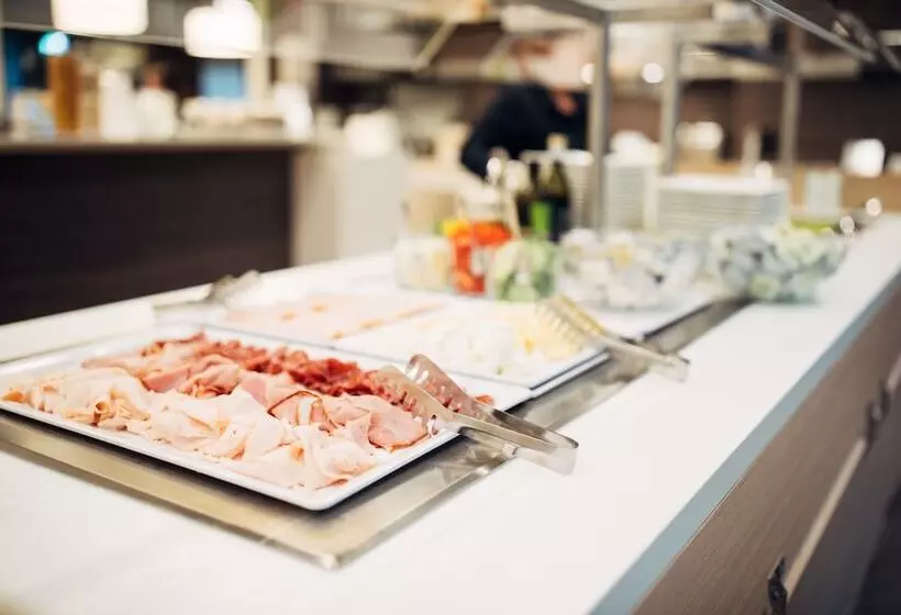 Harry S Home Telfs Hotel & Apartments