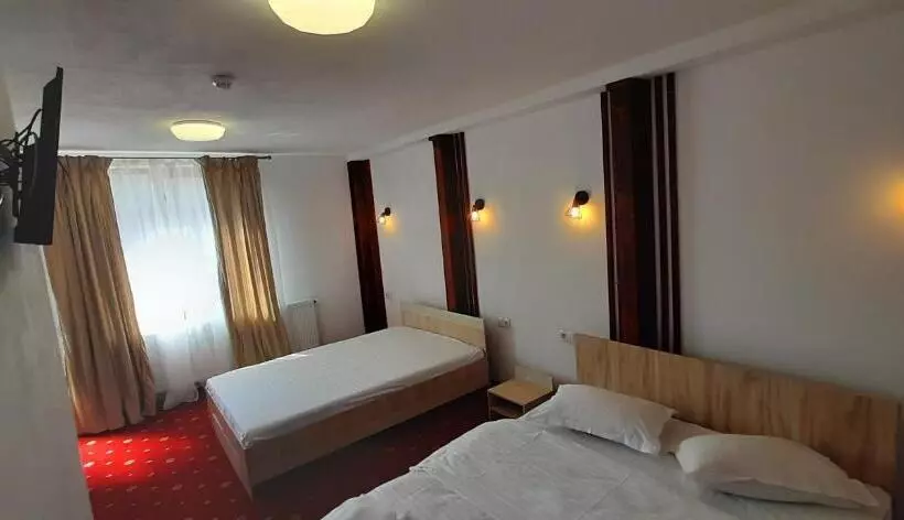 ホテル Pensiunea Montan Din Bran,sat Simon Spa Indoor