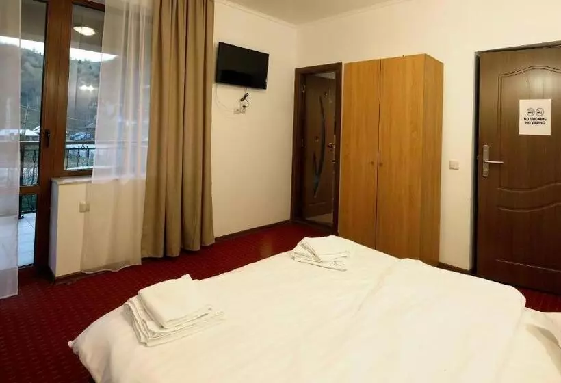ホテル Pensiunea Montan Din Bran,sat Simon Spa Indoor