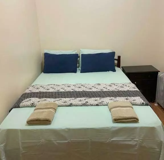 پانسیون A Pleasant Room In Queens