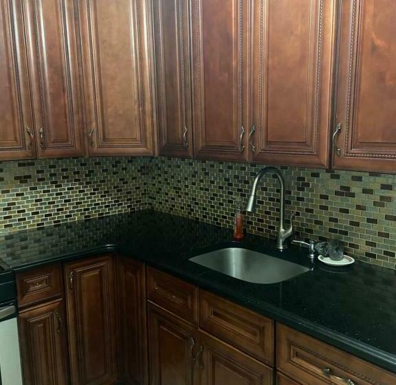 펜션 A Pleasant Room In Queens