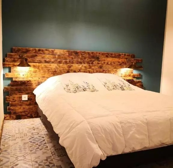 Aamiaismajoitus (B&B) V&spa 2 Chambres D Hôtes Avec Spa Privatif Dont Une Avec Un Sauna