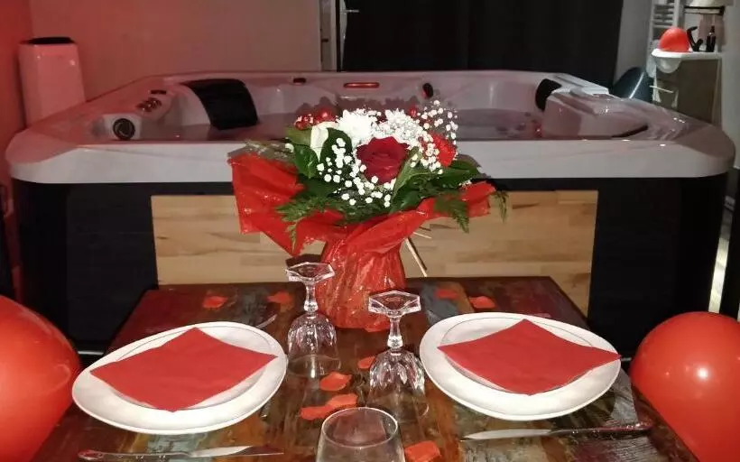 Aamiaismajoitus (B&B) V&spa 2 Chambres D Hôtes Avec Spa Privatif Dont Une Avec Un Sauna