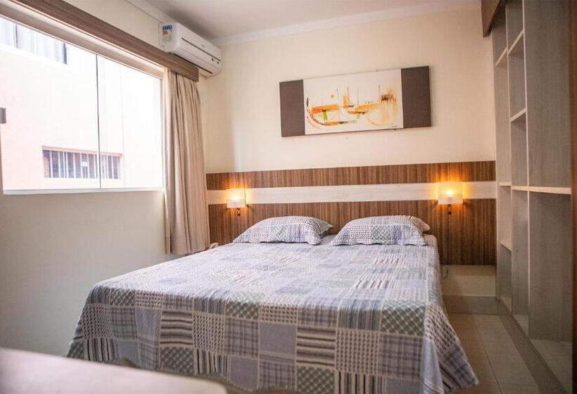 هتل Cd Lacqua Diroma