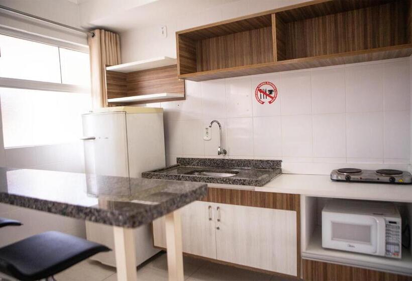 هتل Cd Lacqua Diroma