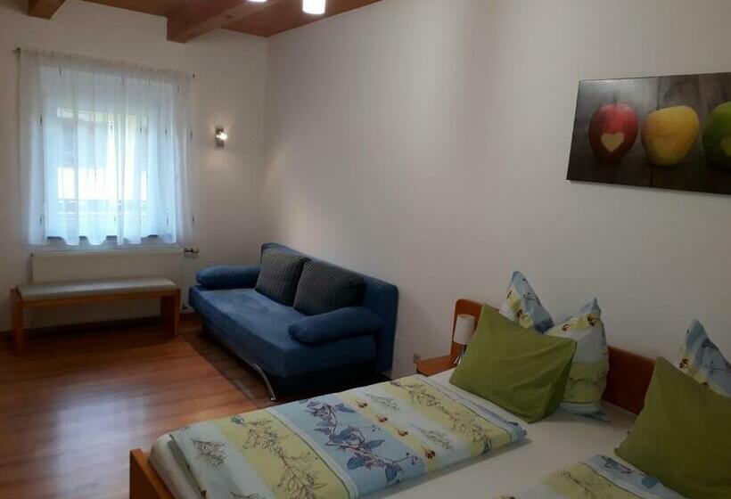 Bed and Breakfast Obsthof Glück