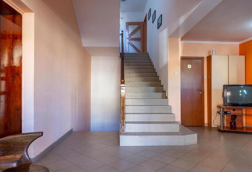 בית מלון כפרי хотел бриз