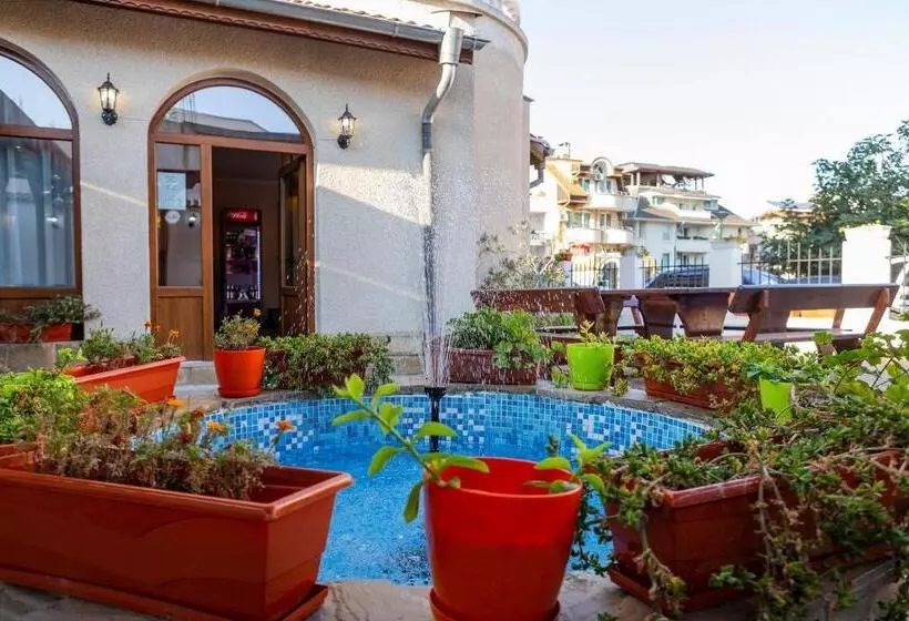 Hotelli хотел бриз