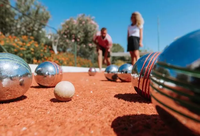 ホテル Nicolaus Club La Giurlita