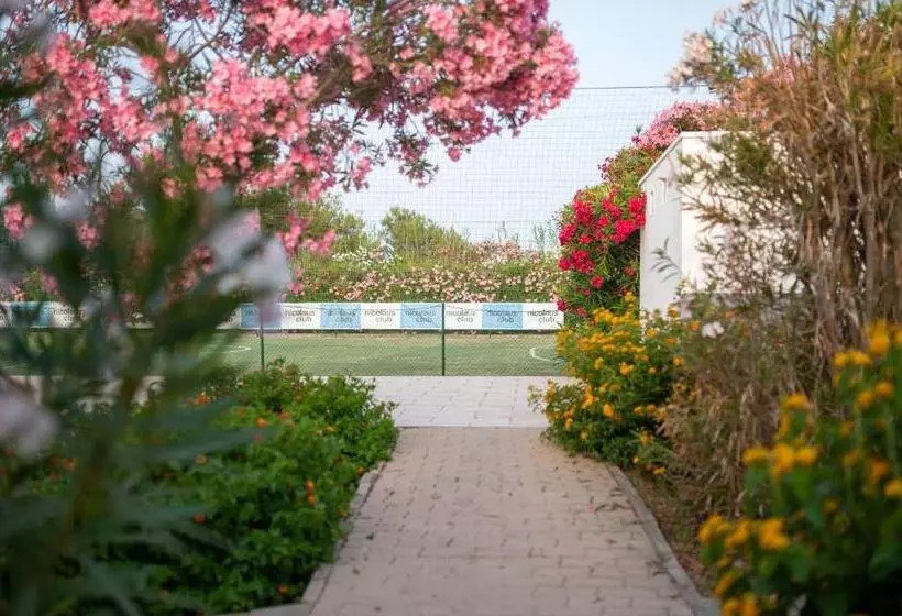 ホテル Nicolaus Club La Giurlita