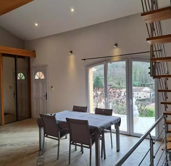 ベッドアンドブレックファースト Chambre Privé Entre Lyon Et St Etienne