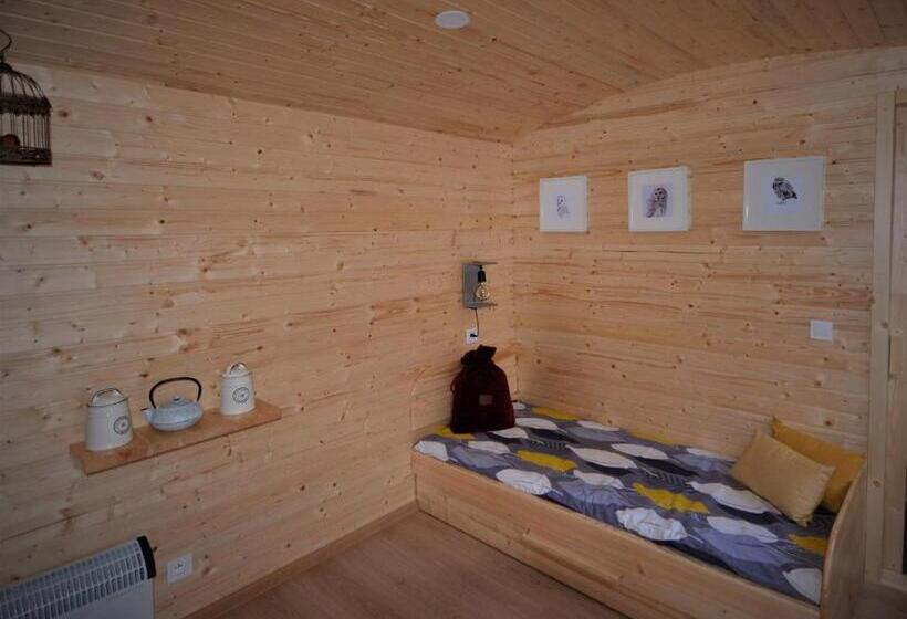 ベッドアンドブレックファースト Le Camp Du Fauconnier