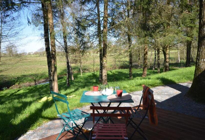 ベッドアンドブレックファースト Le Camp Du Fauconnier