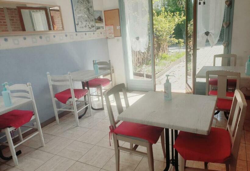 ベッドアンドブレックファースト Les Garennes