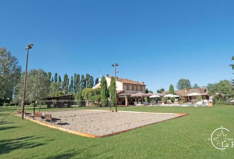 هتل B & B La Rotta