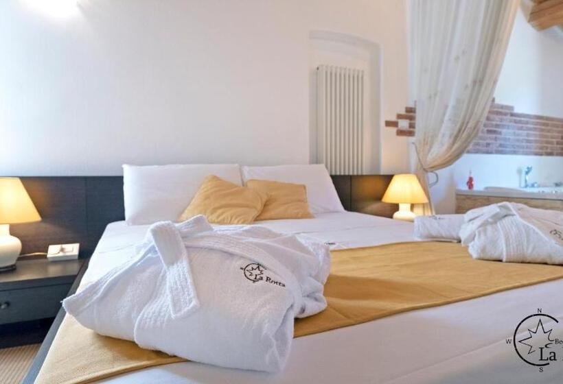 هتل B & B La Rotta