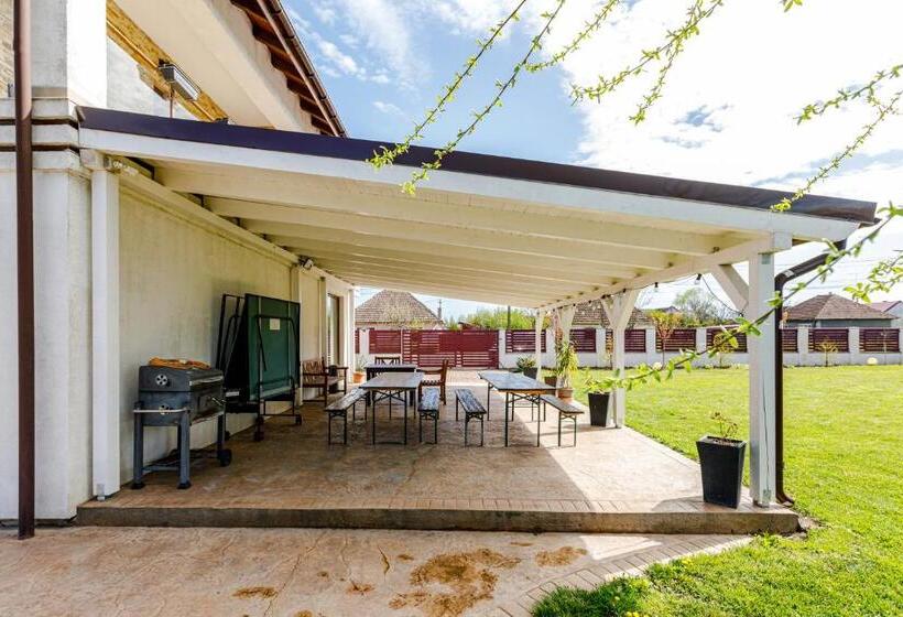 ペンション Gasthaus Sacalaz