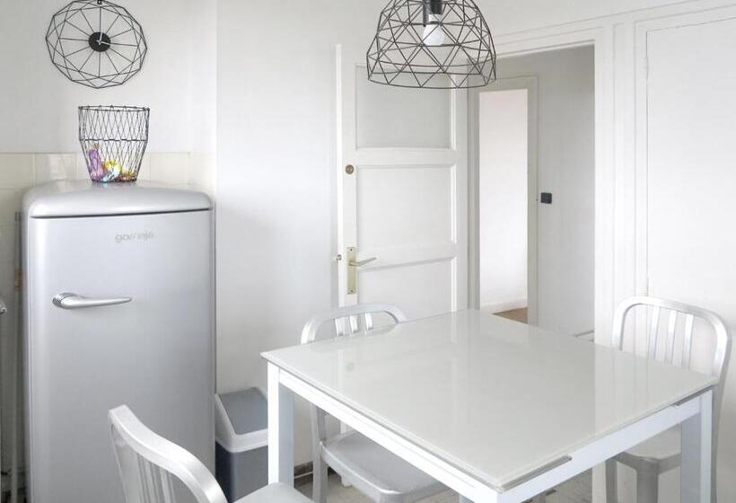 پانسیون Les Abeilles