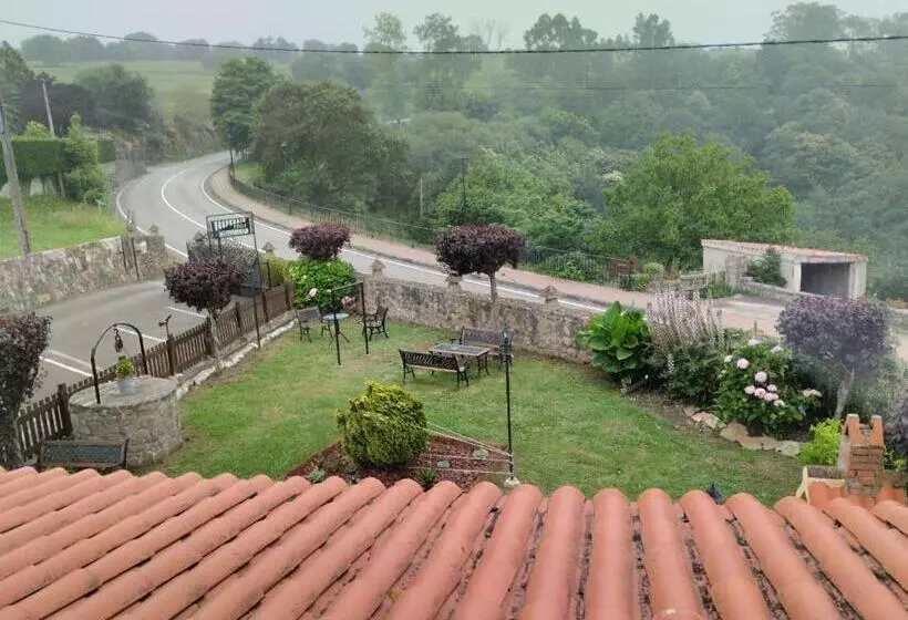 ペンション Hospedaje Vega