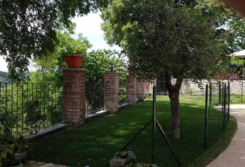 Aamiaismajoitus (B&B) Ca D Valur