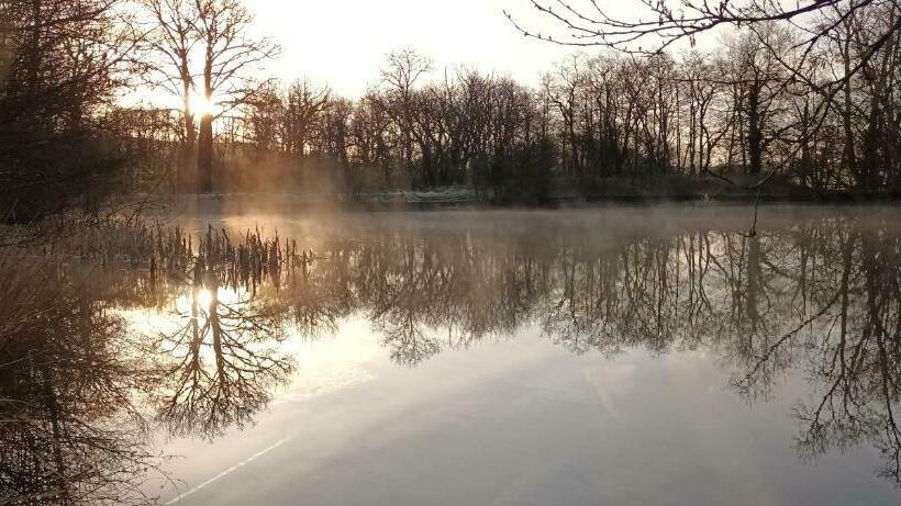 住宿加早餐 Henllys Estate B And B