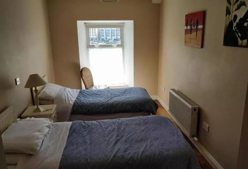 Barry S Bed And Breakfast