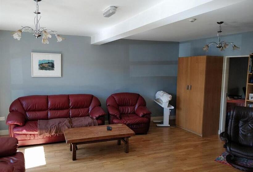 Barry S Bed And Breakfast