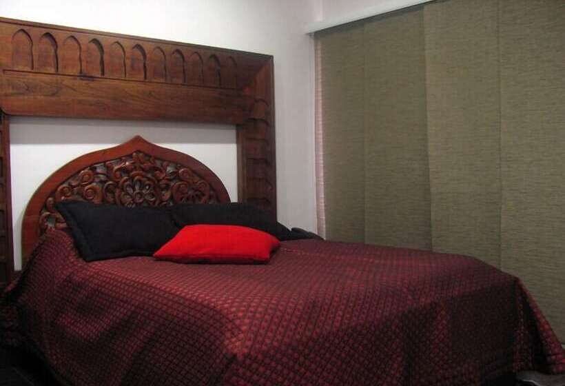 هتل Portobelo Guatape