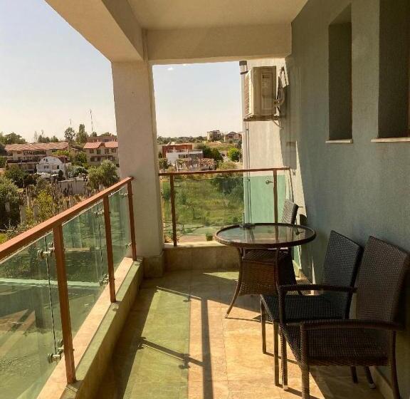 ペンション Parliament Square Mamaia Nord