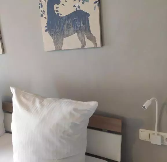 Aamiaismajoitus (B&B) Pension Weißer Hirsch