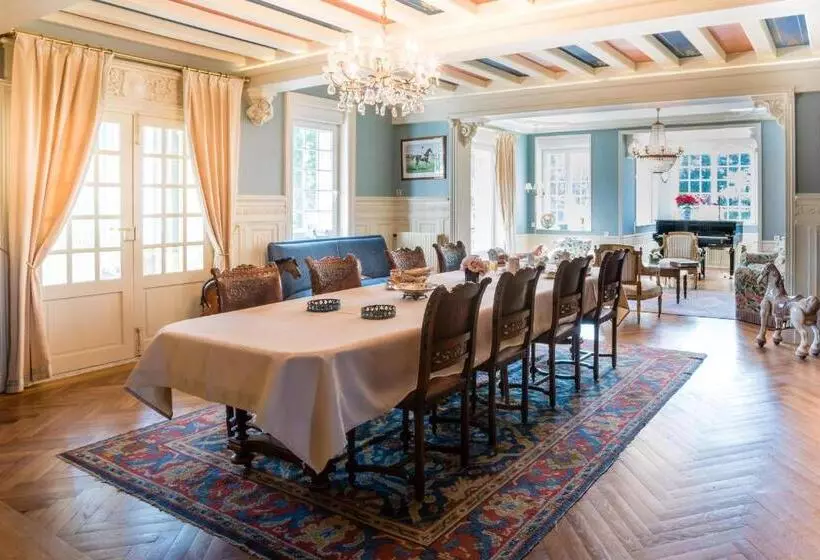 ベッドアンドブレックファースト Manoir De Sens