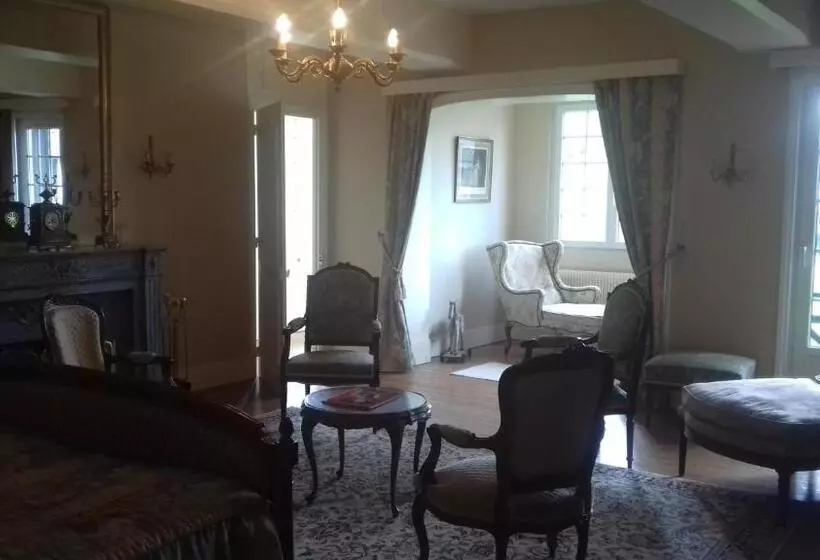 ベッドアンドブレックファースト Manoir De Sens