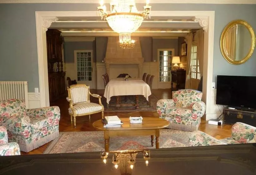 ベッドアンドブレックファースト Manoir De Sens