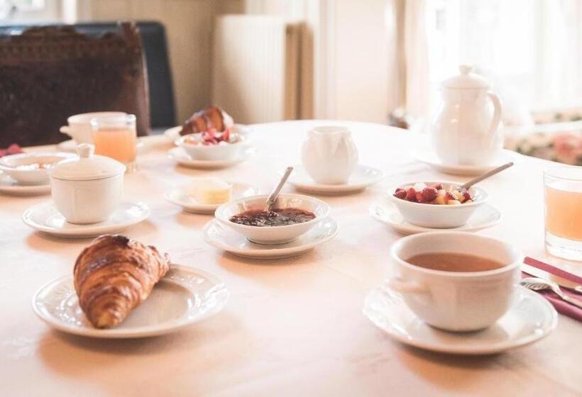 Bed and Breakfast Manoir De Sens