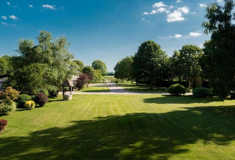 Bed and Breakfast Manoir De Sens