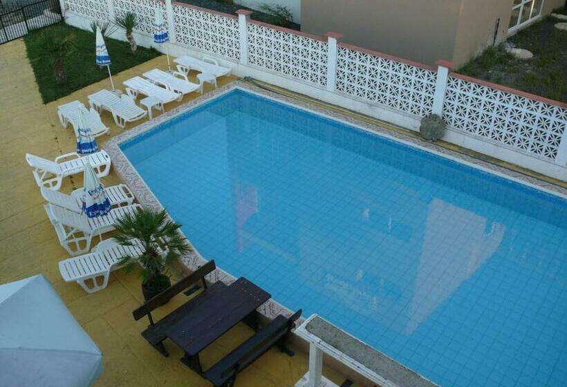 Отель Guest Rooms Southern Nights