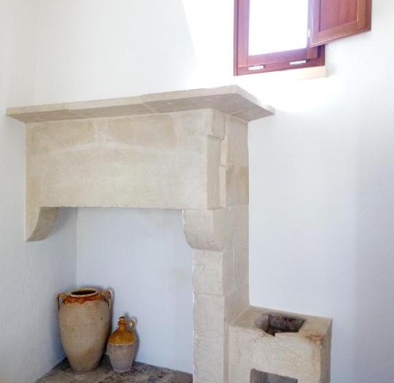 펜션 Corte Kalìnora