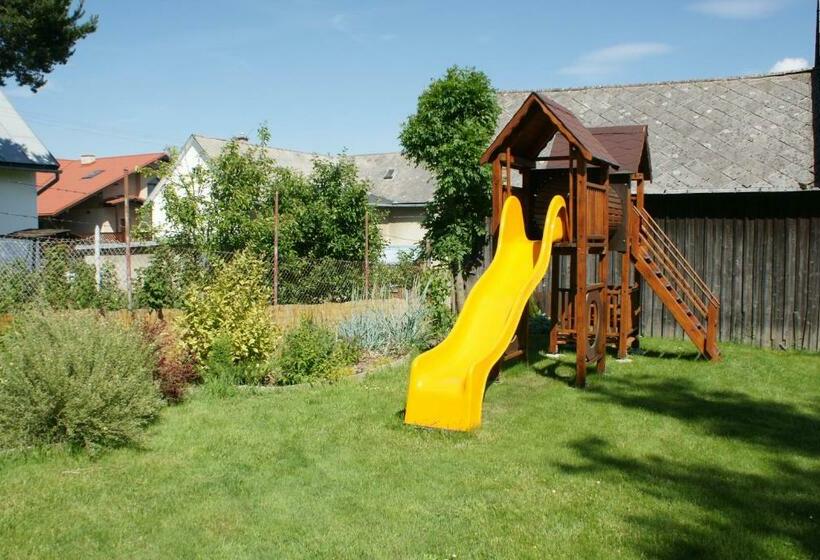 ペンション Guest House Boba