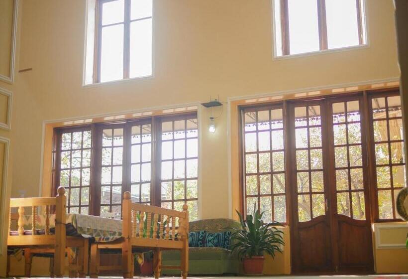 Pansiyon Guest House Ikathouse