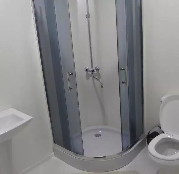 ペンション Guest House Ikathouse