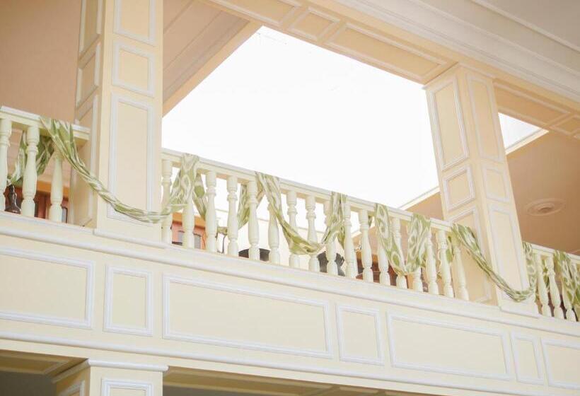 پانسیون Guest House Ikathouse