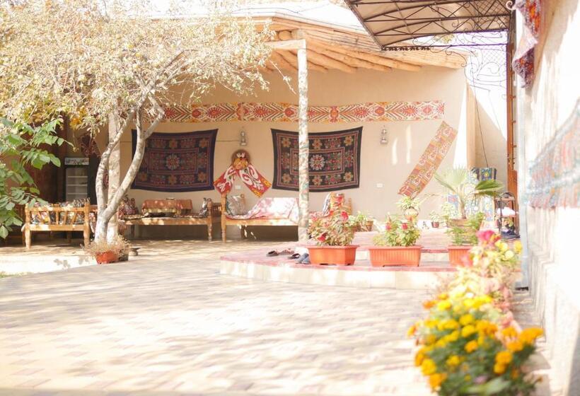 Pansiyon Guest House Ikathouse