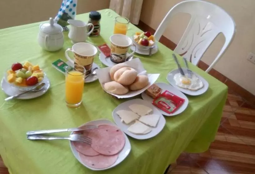 پانسیون Hostal Geminis