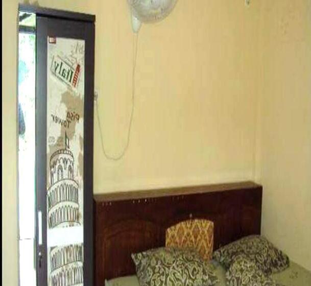 פנסיון Kenangan Guest House