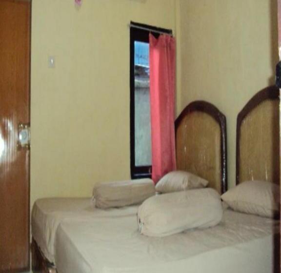 פנסיון Kenangan Guest House