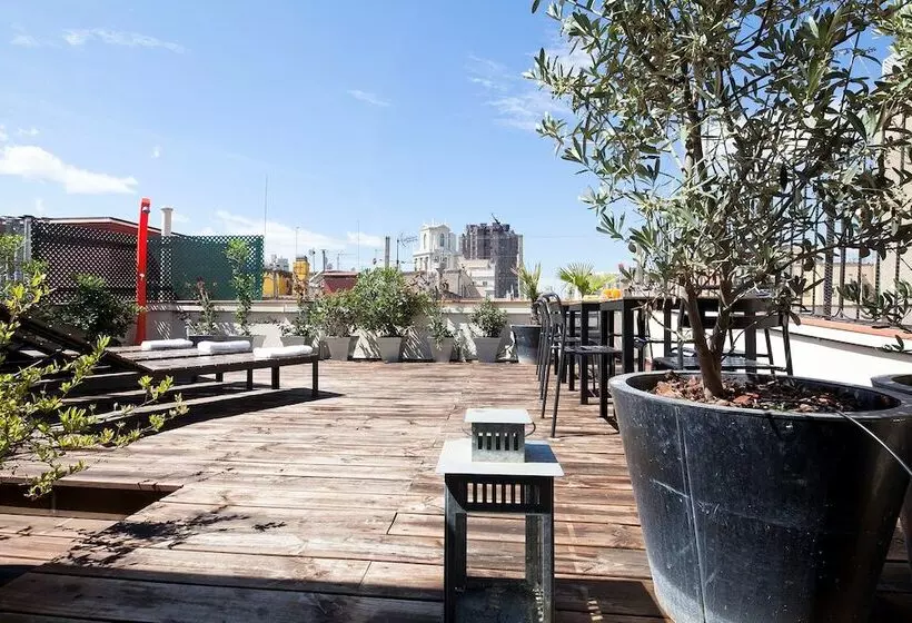 Aspasios Urquinaona Apartments