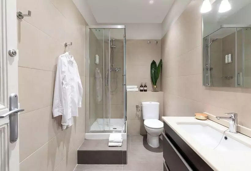 Aspasios Urquinaona Apartments